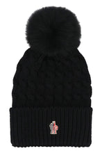 Load image into Gallery viewer, Wool hat with pom pom
