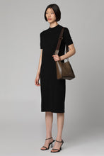Load image into Gallery viewer, Wool dress
