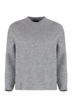 Load image into Gallery viewer, Crew-neck cashmere sweater
