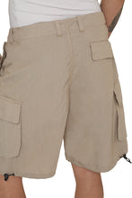 Load image into Gallery viewer, Cotton cargo bermuda shorts
