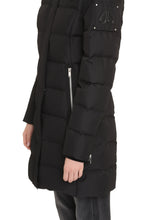 Load image into Gallery viewer, Berland hooded parka
