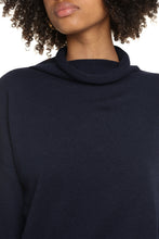 Load image into Gallery viewer, Turtleneck sweater
