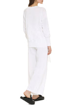 Load image into Gallery viewer, Cotton V-neck pullover
