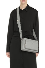 Load image into Gallery viewer, V-line reporter leather bag

