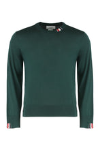 Load image into Gallery viewer, Sweater with round neck in virgin wool
