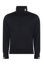 Load image into Gallery viewer, Virgin wool turtleneck sweater
