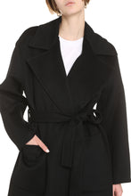 Load image into Gallery viewer, Belted coat
