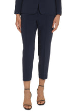 Load image into Gallery viewer, Cropped pants
