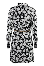 Load image into Gallery viewer, Printed shirtdress
