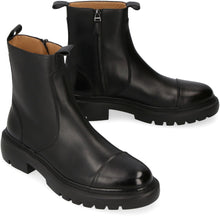 Load image into Gallery viewer, Vaughen leather ankle boots
