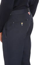 Load image into Gallery viewer, Cropped pants
