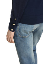 Load image into Gallery viewer, Wool crew-neck sweater
