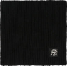 Load image into Gallery viewer, Scarf in ribbed knit
