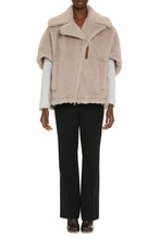 Load image into Gallery viewer, Newmanto vegan fur jacket

