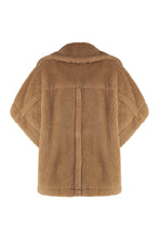 Load image into Gallery viewer, Newmanto faux fur jacket
