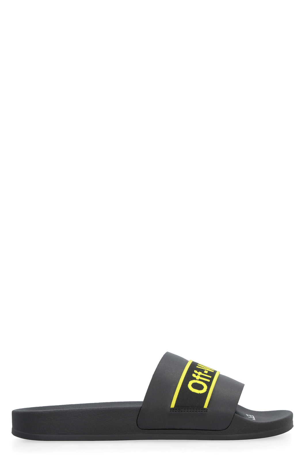 Logo detail rubber slides