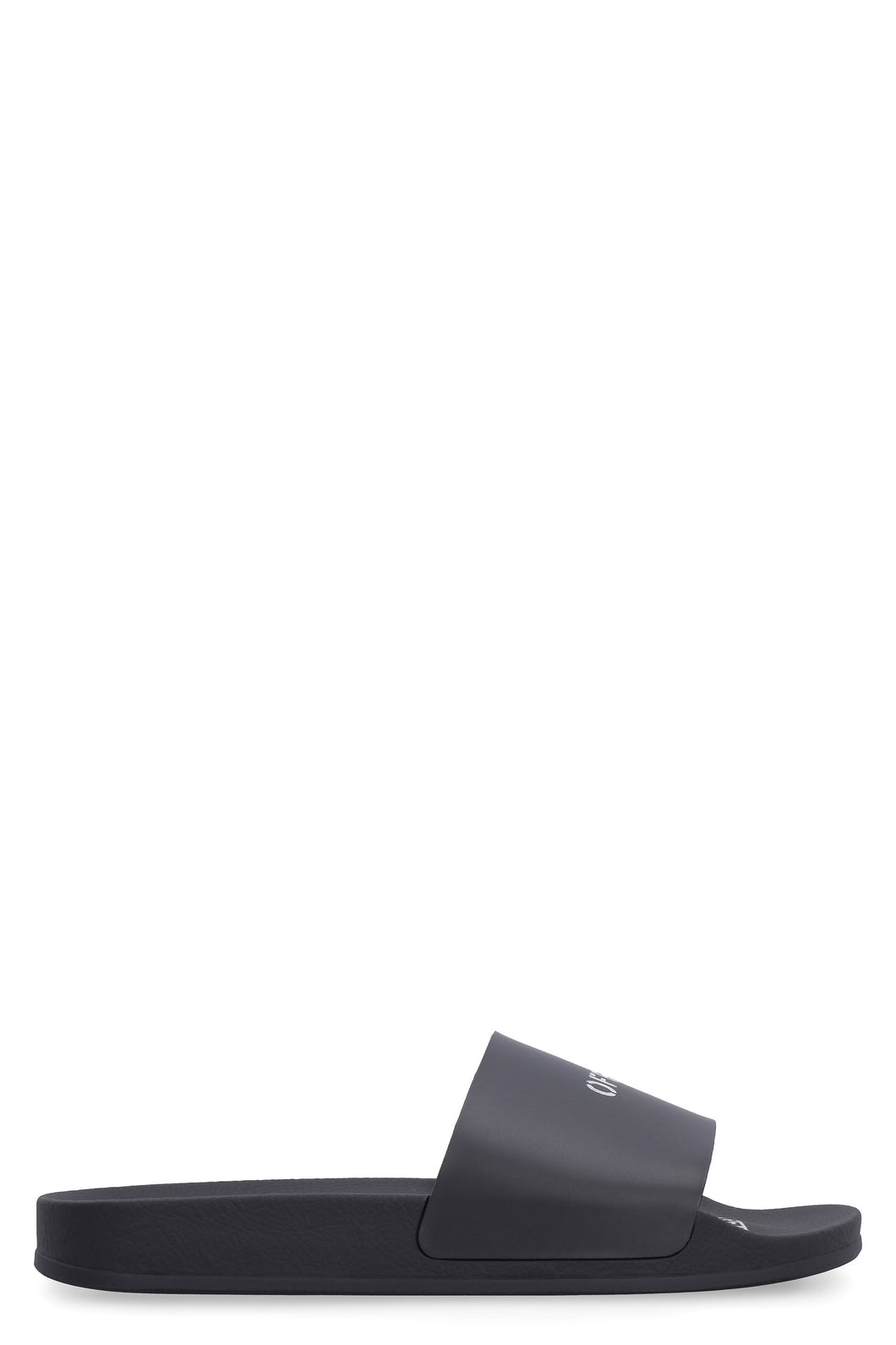 Logo detail rubber slides