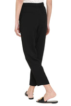 Load image into Gallery viewer, Cropped pants
