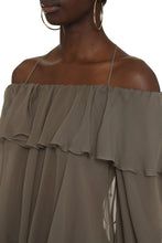 Load image into Gallery viewer, Ruffled silk blouse
