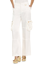 Load image into Gallery viewer, Cargo trousers
