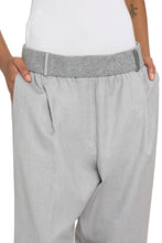 Load image into Gallery viewer, Wool trousers
