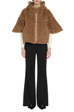 Load image into Gallery viewer, Petalo vegan fur jacket
