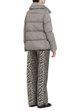 Load image into Gallery viewer, Faux fur collar down jacket

