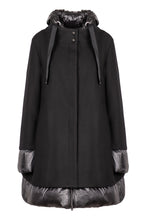 Load image into Gallery viewer, Hooded parka
