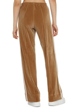 Load image into Gallery viewer, Velvet trousers
