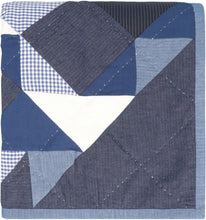 Load image into Gallery viewer, Patchwork quilts
