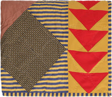Load image into Gallery viewer, Patchwork quilts

