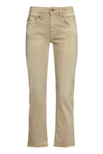 Load image into Gallery viewer, Boyfriend-fit straight-leg jeans
