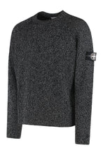 Load image into Gallery viewer, Sweater with a round neck in wool
