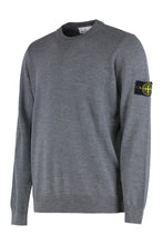 Load image into Gallery viewer, Wool crew neck sweater
