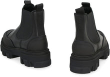 Load image into Gallery viewer, Leather Chelsea boots
