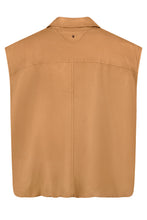 Load image into Gallery viewer, Leather vest

