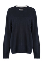 Load image into Gallery viewer, Crew-neck wool sweater
