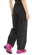 Load image into Gallery viewer, Straight leg jeans
