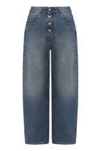 Load image into Gallery viewer, Wide-leg jeans

