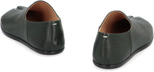 Load image into Gallery viewer, Tabi Leather slip-on

