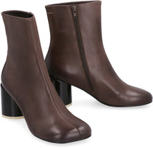 Load image into Gallery viewer, Leather ankle boots
