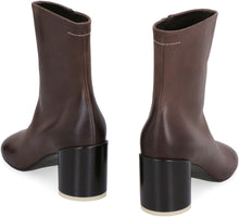 Load image into Gallery viewer, Leather ankle boots
