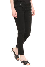 Load image into Gallery viewer, Jennifer Jean 5-pocket jeans
