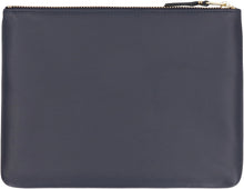 Load image into Gallery viewer, Logo detail flat leather pouch
