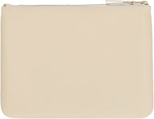 Load image into Gallery viewer, Logo detail flat leather pouch
