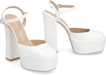 Load image into Gallery viewer, Skyhi patent leather pumps
