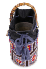 Load image into Gallery viewer, Crochet bucket bag
