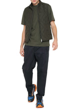Load image into Gallery viewer, Full zip field vest
