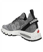 Load image into Gallery viewer, Run DS2 low-top sneakers

