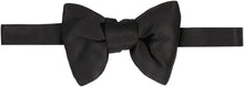 Load image into Gallery viewer, Silk bow tie
